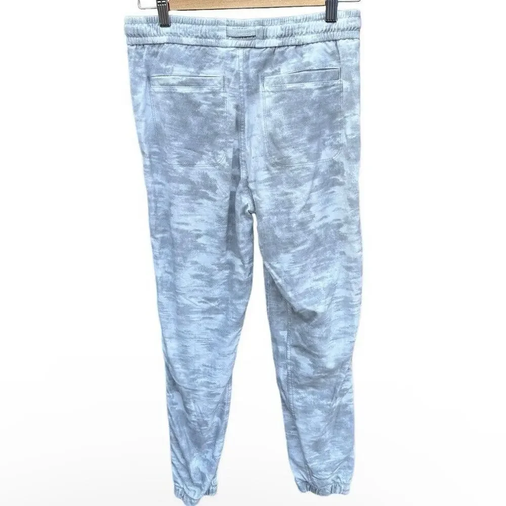 ATHLETA Farallon Printed Jogger Pant Size 4 White Gray